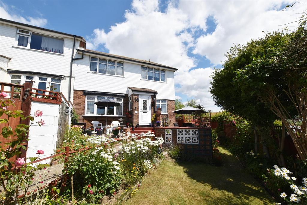 Harley Shute Road, St. LeonardsOnSea 4 bed semidetached house £450,000