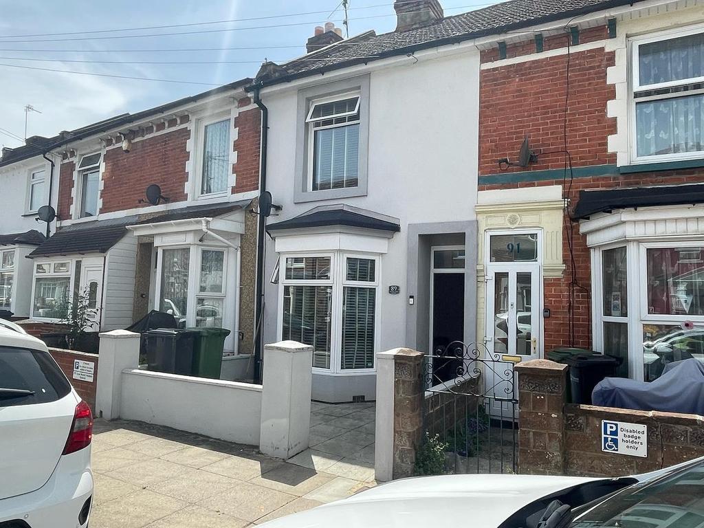 North End Grove, Portsmouth 2 bed house £245,000