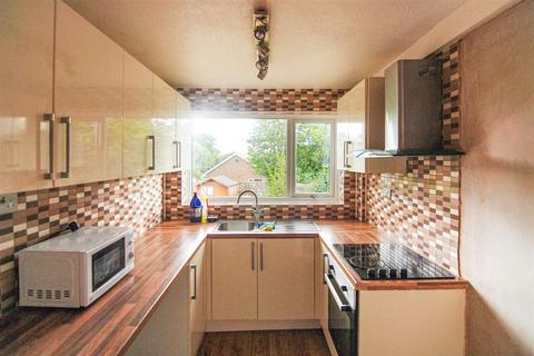 58 Kingsway, Wombwell, Barnsley, S73 0EA