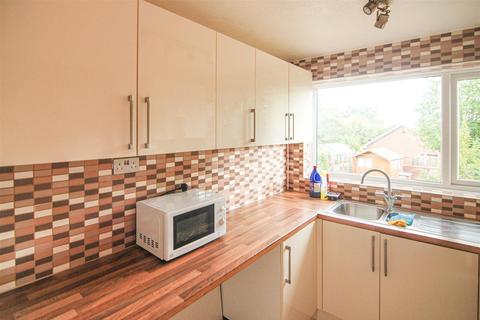 58 Kingsway, Wombwell, Barnsley, S73 0EA