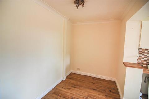 58 Kingsway, Wombwell, Barnsley, S73 0EA