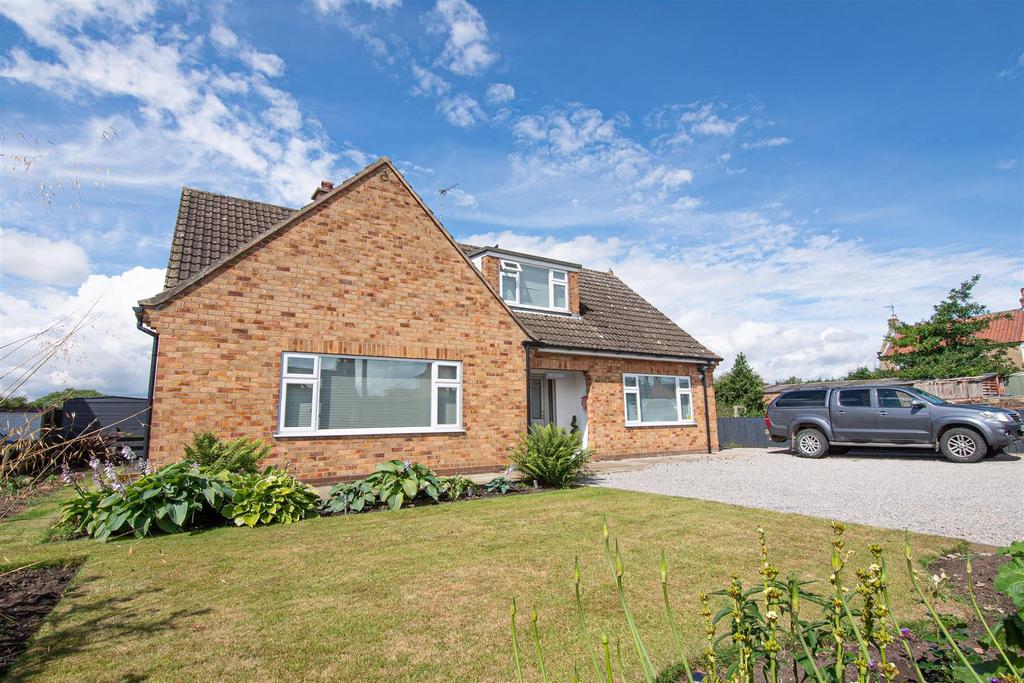 South Kilvington, Thirsk 4 bed detached bungalow £425,000