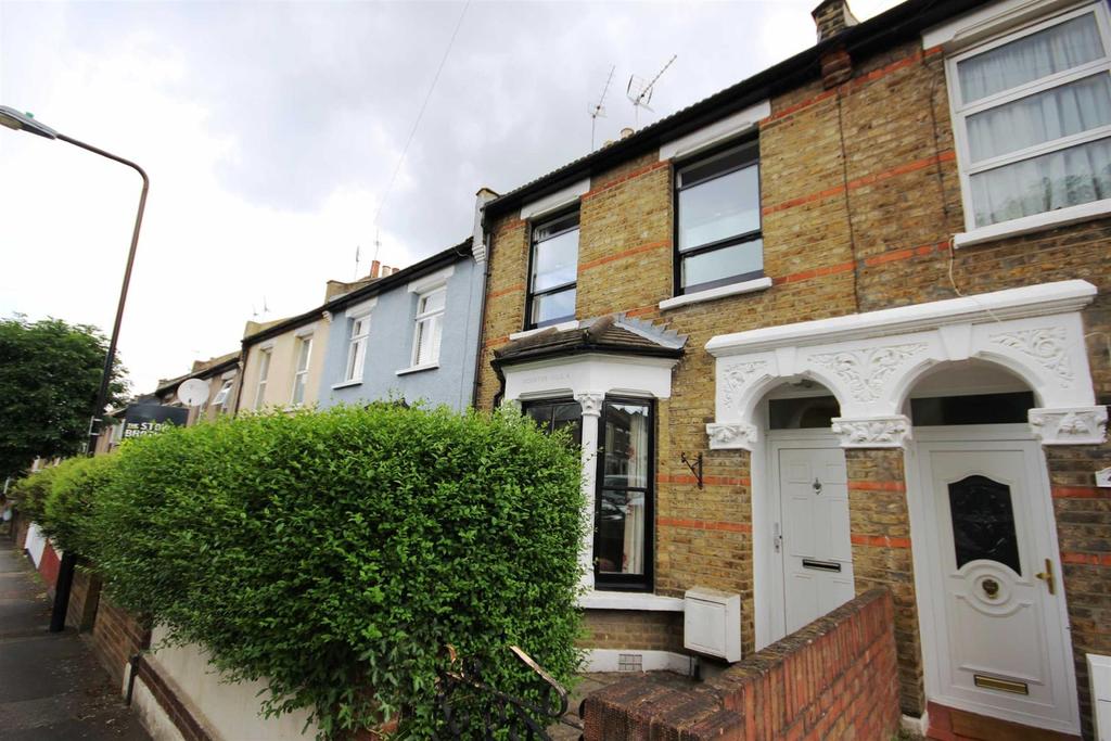 Brookdale Road, Walthamstow, E17 3 bed terraced house £1,995 pcm (£
