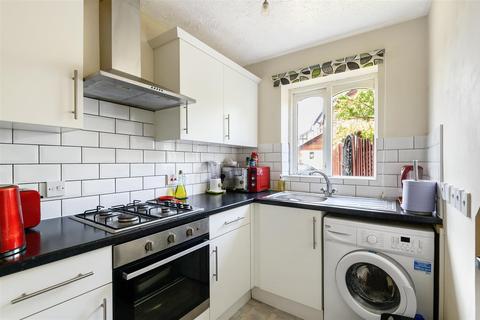 2 Battle Abbey, Bedford, MK41 0TR