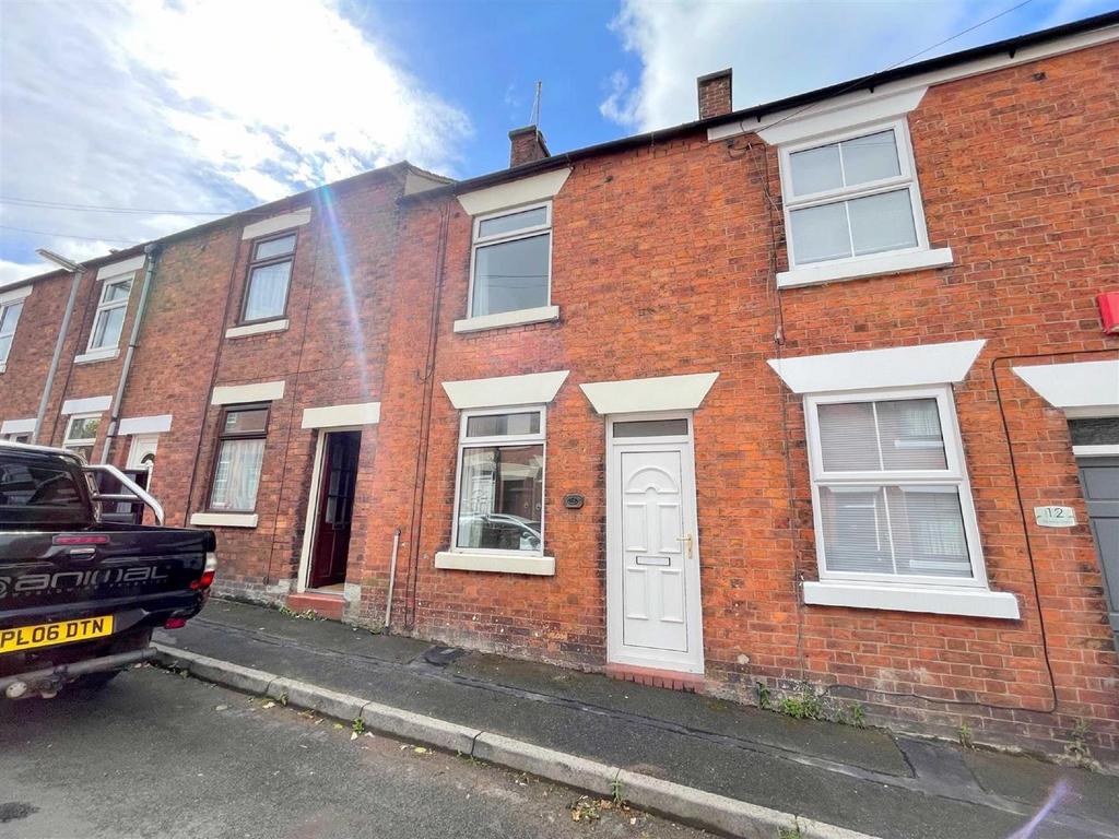 Victoria Street, Leek 2 bed terraced house for sale £125,000