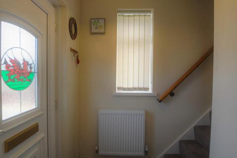 16 Brynymor, Burry Port, SA16 0LA