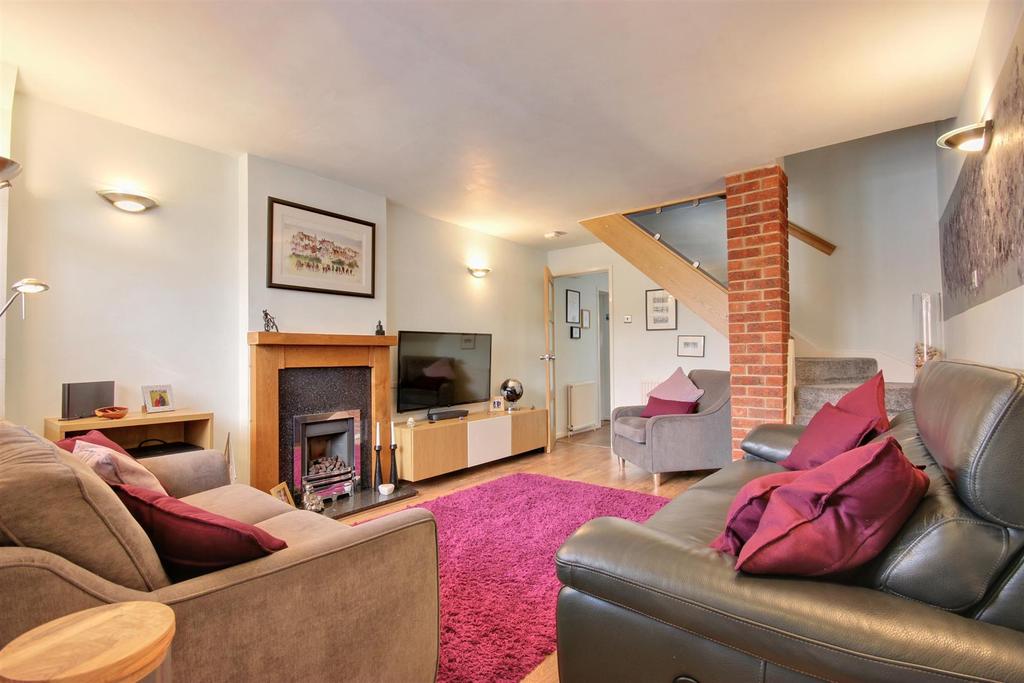 Risby Place, Beverley 3 bed semidetached house £260,000