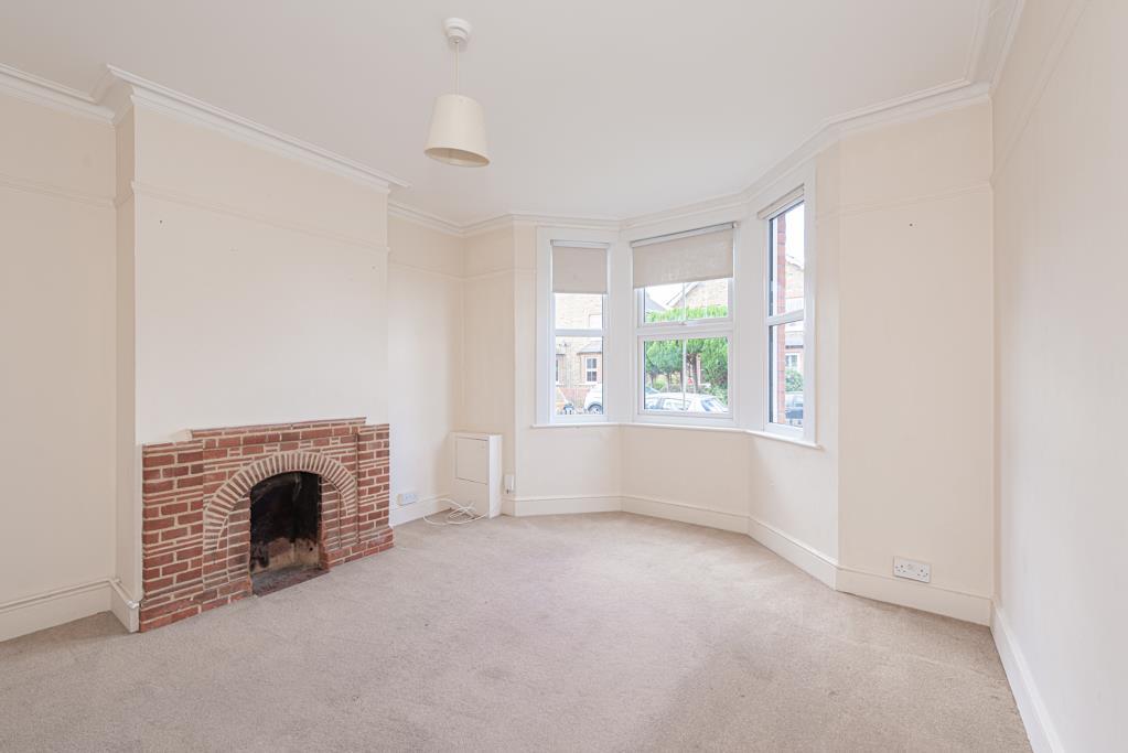 Egmont Road, Surbiton 3 bed semidetached house £650,000