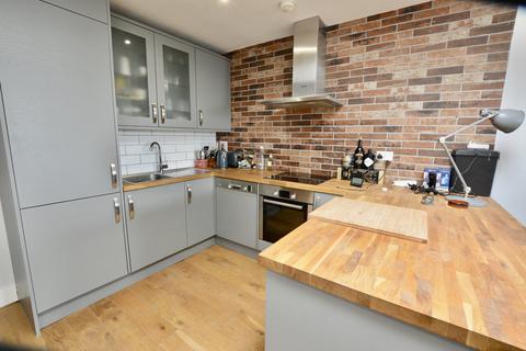 3 bedroom mews for sale - Coopers yard, Crystal Palace, London