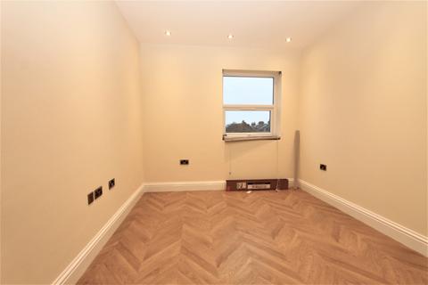 1 bedroom flat to rent - South Wimbledon, LONDON, SW19