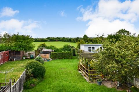 33 West Avenue, Mayland, Chelmsford, CM3 6AE