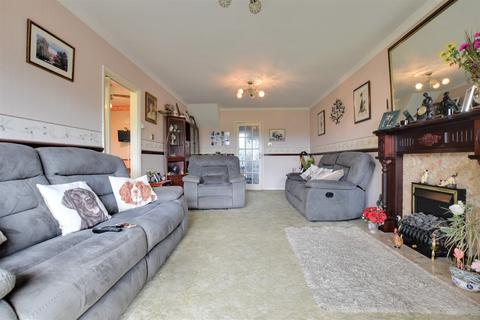 33 West Avenue, Mayland, Chelmsford, CM3 6AE