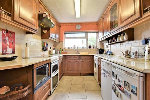 33 West Avenue, Mayland, Chelmsford, CM3 6AE
