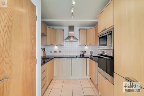 2 bedroom apartment to rent - Greens End, London, SE18