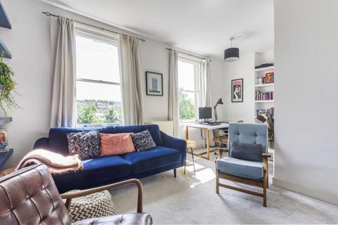 2 bedroom apartment to rent - Auckland Hill London SE27