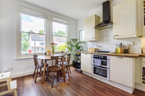 2 bedroom apartment to rent - Auckland Hill London SE27