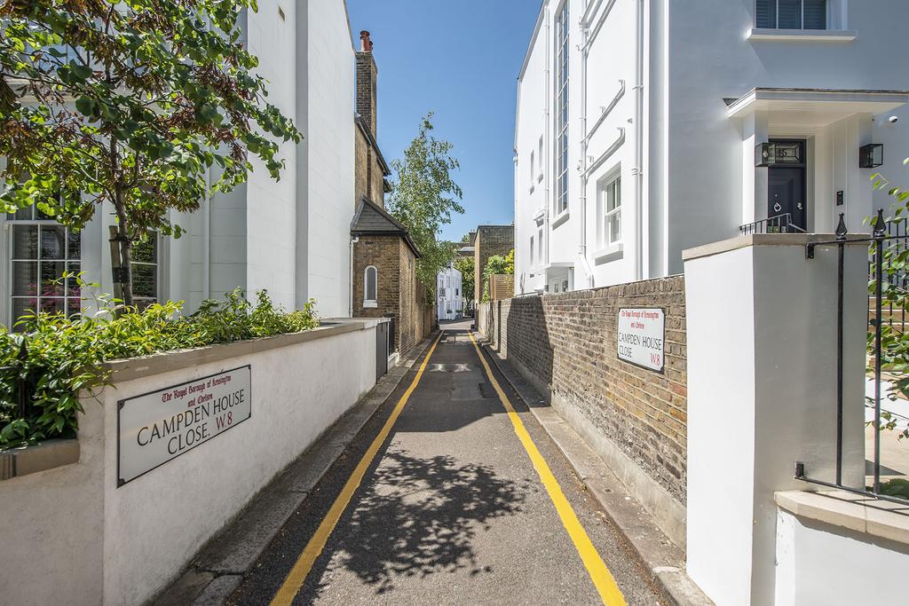 Campden House Close, London W8 3 bed semidetached house for sale £