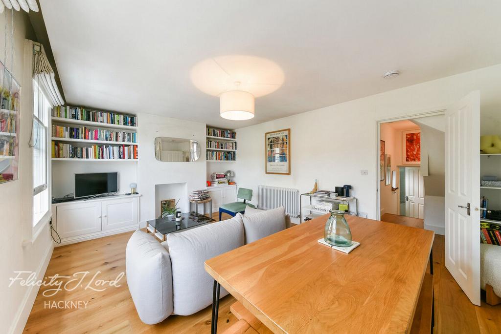 Walsingham Road, Clapton, E5 2 bed flat £625,000