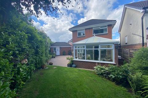 3 bedroom detached house for sale - Rushbury Drive, Royton, Oldham