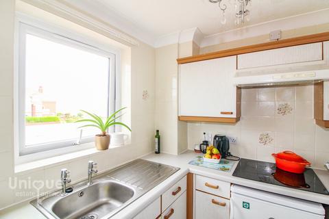 1 bedroom apartment for sale - Lystra Court, 103-107 South Promenade, Lytham St. Annes, FY8