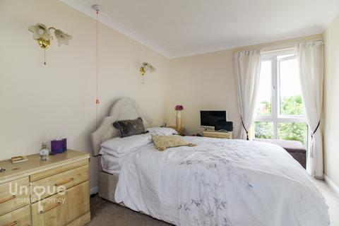 1 bedroom apartment for sale - Lystra Court, 103-107 South Promenade, Lytham St. Annes, FY8
