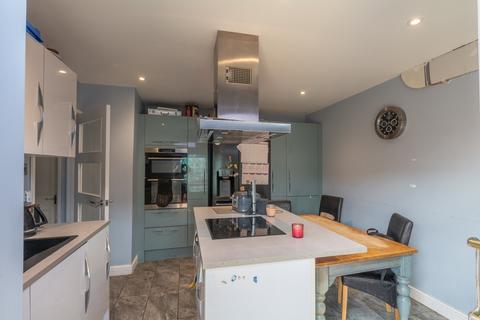 142 Harescombe, Yate, Bristol, BS37 8UF
