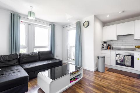 Flat 19, 4 Lyons Way, Slough, SL2 5BZ