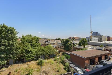 Flat 19, 4 Lyons Way, Slough, SL2 5BZ