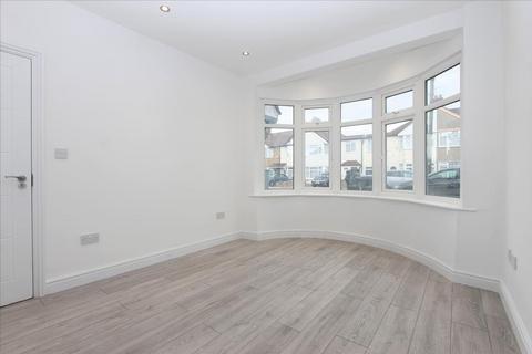 4 bedroom house to rent, St Edmunds Road, London, N9