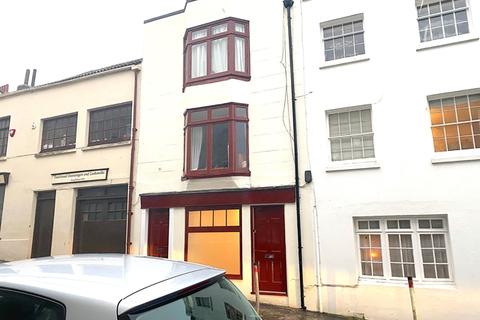 Studio to rent - Little Western Street, Brighton BN1 2PU