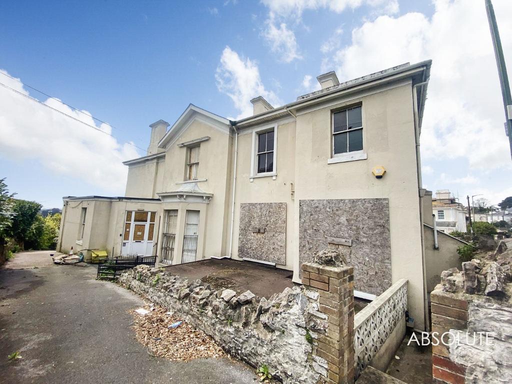 Abbey Road, Torquay, Devon, TQ2 Semi detached house £400,000