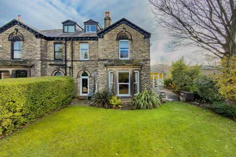 5 bedroom semi-detached house for sale, Batley Field Hill