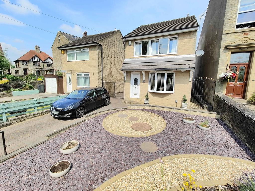 Rayner Road, Brighouse HD6 3 bed detached house for sale £280,000