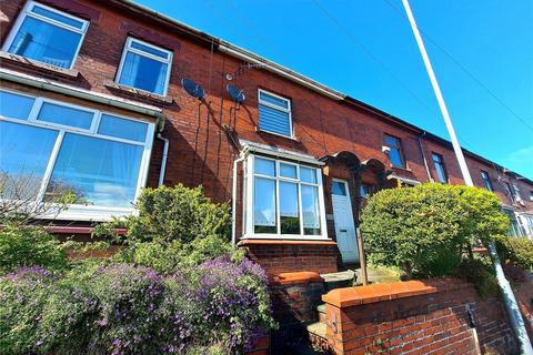 307 Greenacres Road, Oldham, OL4 2EJ
