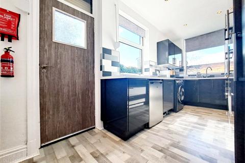 307 Greenacres Road, Oldham, OL4 2EJ