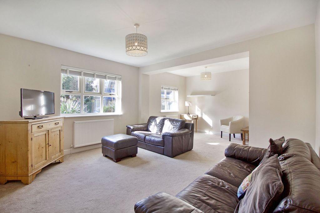 Living / Dining Room