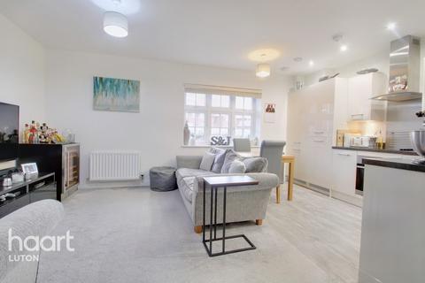 25 Armstrong Road, Luton, LU2 0FU