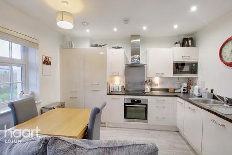 25 Armstrong Road, Luton, LU2 0FU