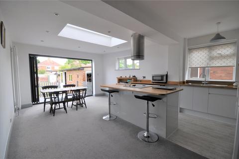 72 Sandcross Lane, Reigate, RH2 8EY