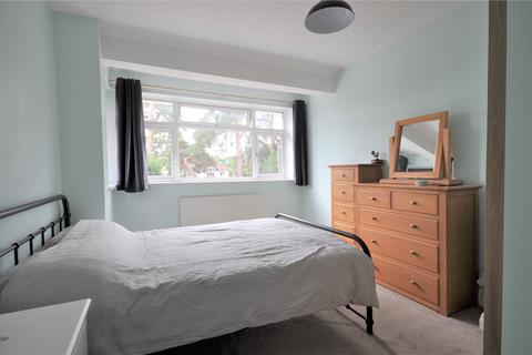 72 Sandcross Lane, Reigate, RH2 8EY