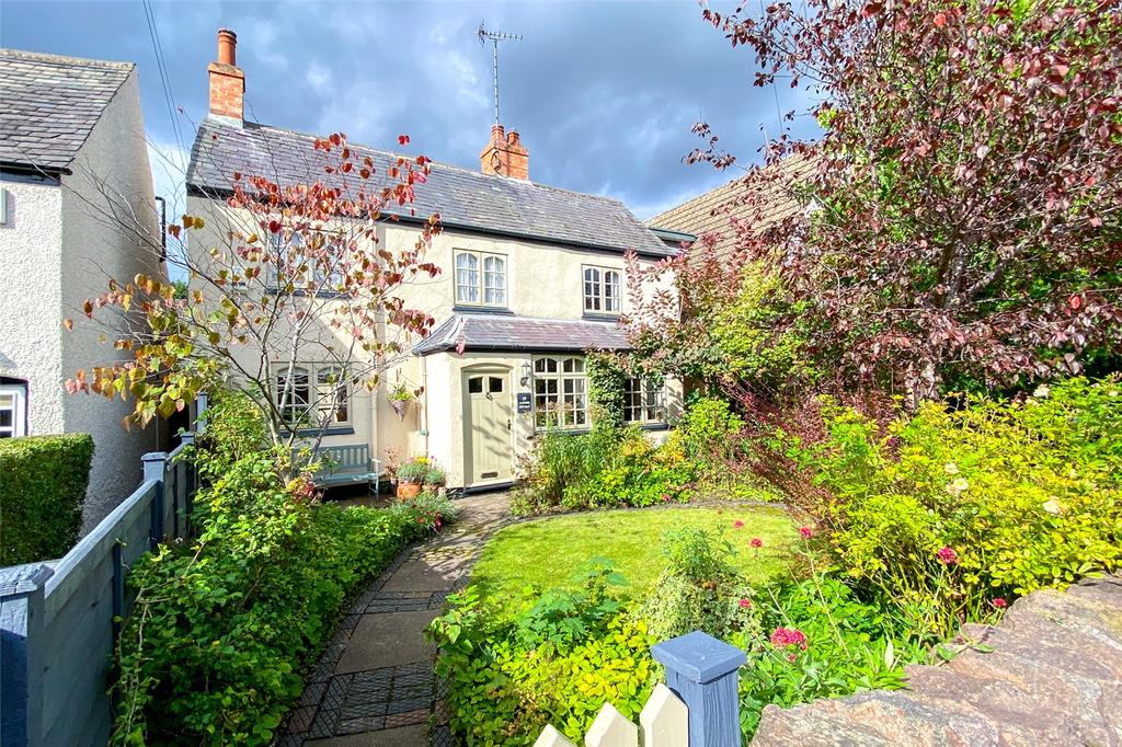 Town Green Street, Rothley, Leicester 3 bed cottage to rent £1,295 pcm (£299 pw)