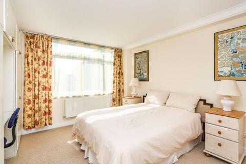 2 bedroom apartment for sale, Park Close, Ilchester Place, Holland Park