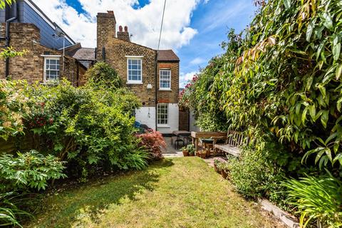 25 Rye Road, London, SE15 3AX