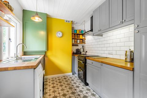 25 Rye Road, London, SE15 3AX