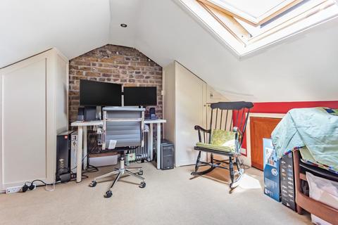 25 Rye Road, London, SE15 3AX