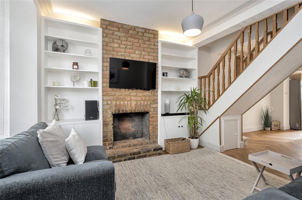 East Road, Kingston upon Thames, KT2 2 bed terraced house £700,000