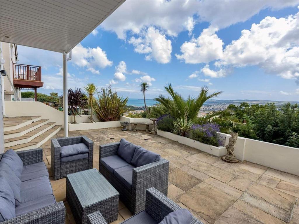 Dolphin Crescent, Preston, Paignton 3 bed bungalow for sale £550,000