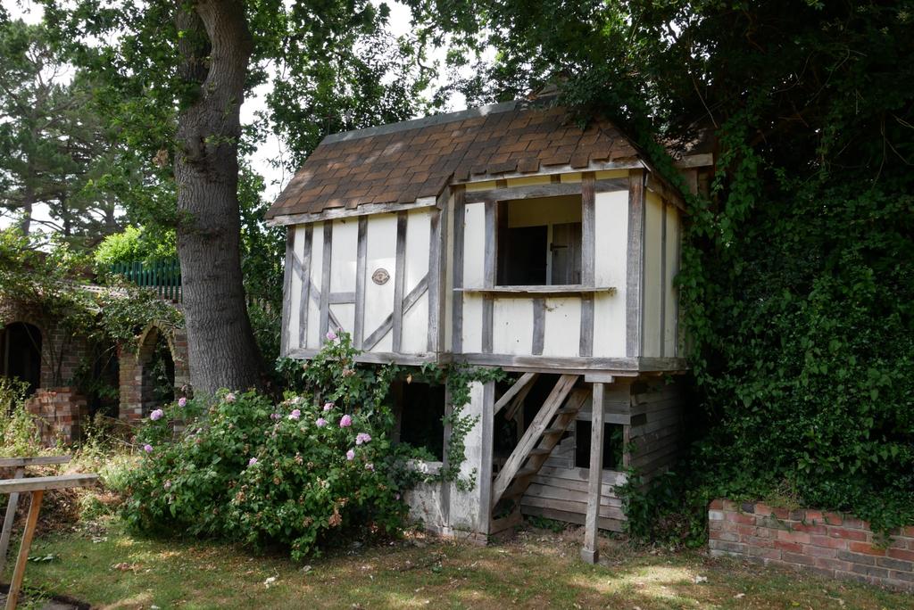 Playhouse