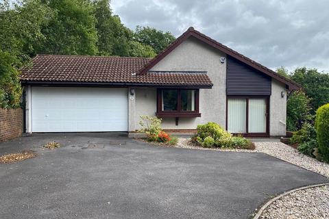 3 bedroom detached bungalow for sale - Woodland Park, Ynystawe, Swansea, City And County of Swansea.