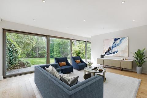 5 bedroom detached house to rent, Golders Park Close, London, NW11